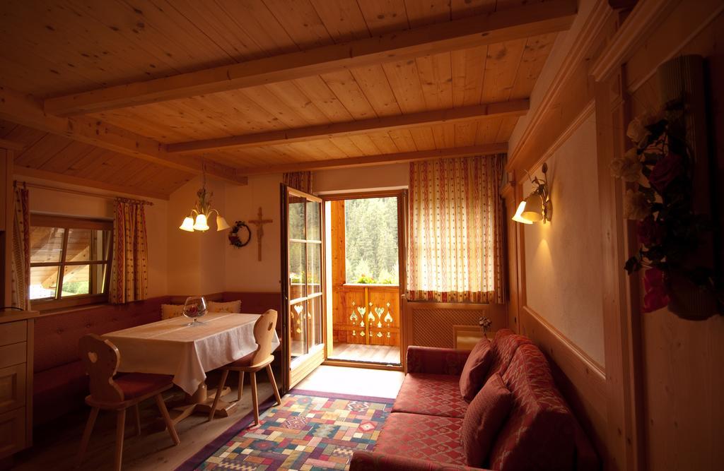 Apartmán Ciasa Mirio' La Valle Pokoj fotografie